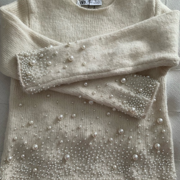 Zara Cream Crew Neck Sweater with Embellishments - Picture 4 of 8